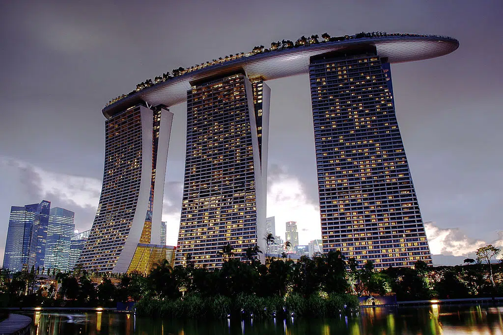 Marina Bay Sands Erwin Soo from Singapore, Singapore, CC BY 2.0 , via Wikimedia Commons